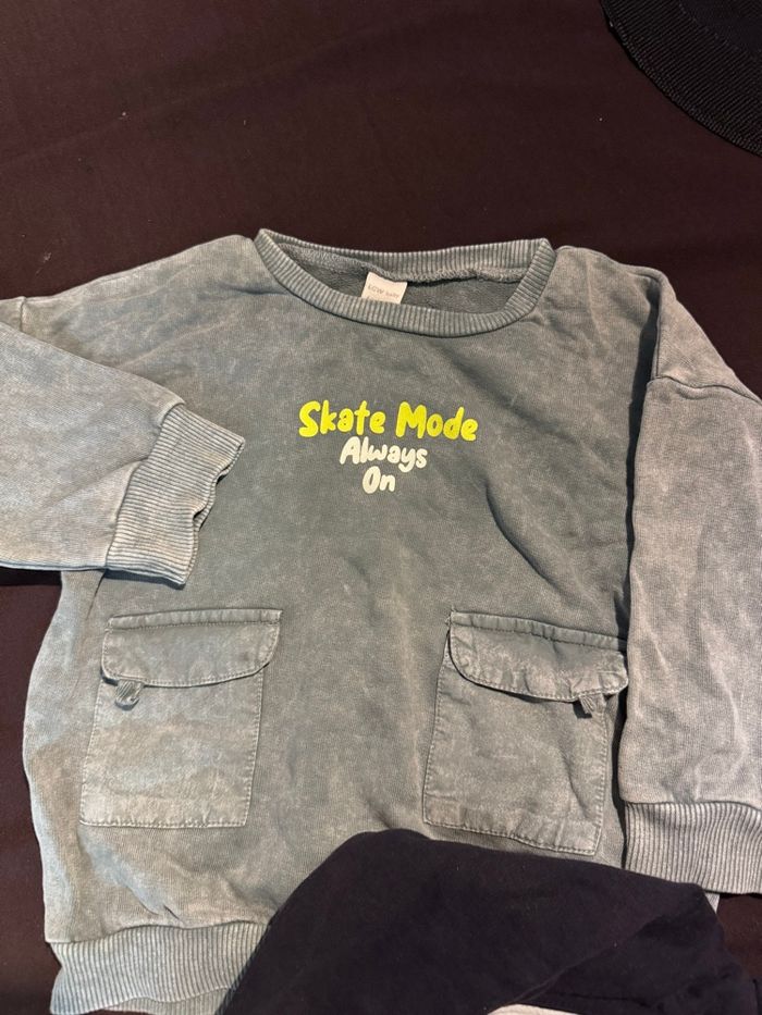 Lot 2 sweats 24 mois TAO et LLC - photo numéro 3