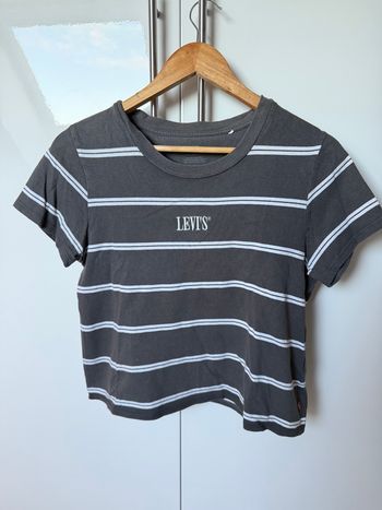 tee shirt court levi’s