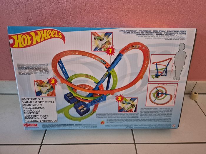 Circuit hotwheels cyclone neuf - photo numéro 2