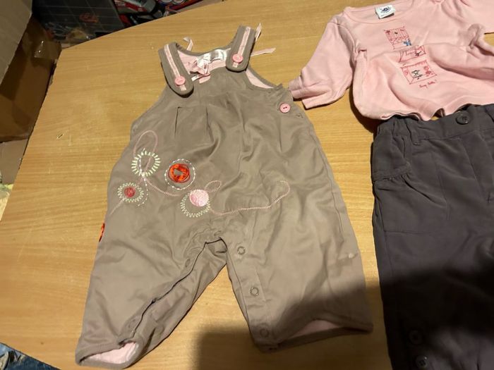 Lot de 20 vêtements taille 3 mois - photo numéro 9