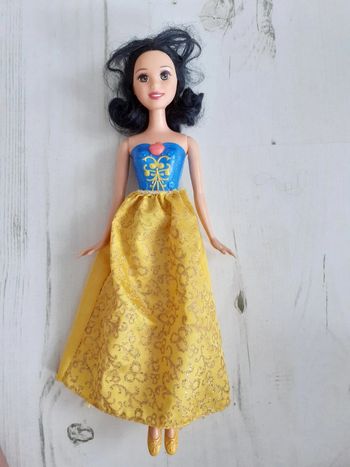 Poupée Blanche neige