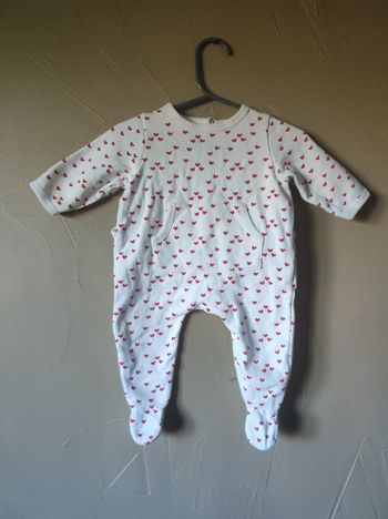 Dors bien Boutchou 3 mois blanc à coeurs rouges