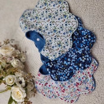 Lot bavoirs forme fleur en promotion