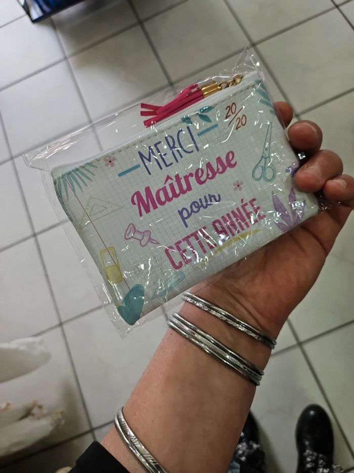 porte monnaie maîtresse - photo numéro 3
