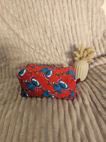 Trousse de toilette / maquillage stitch rouge