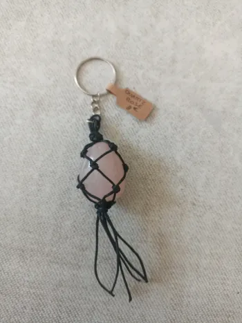 Porte clé Quartz rose pierre naturelle