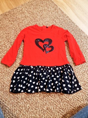 Robe rouge et noir cœur