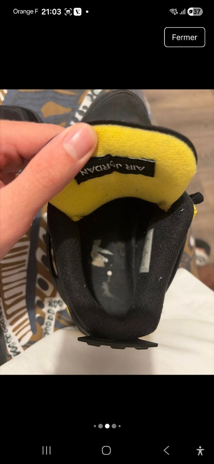 Jordan 4 jaune et noir 42.5 - photo numéro 6
