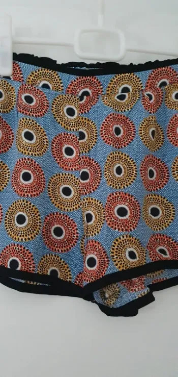Short à motif