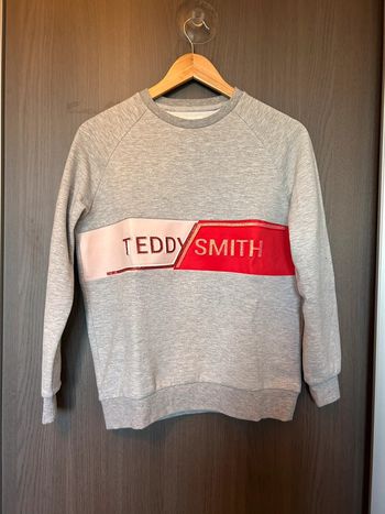 Pull Teddy Smith