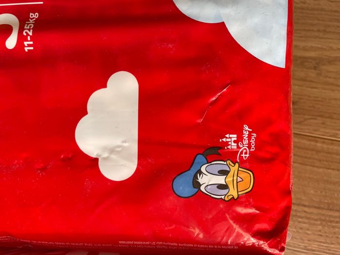 84 couches Huggies t5 - photo numéro 2