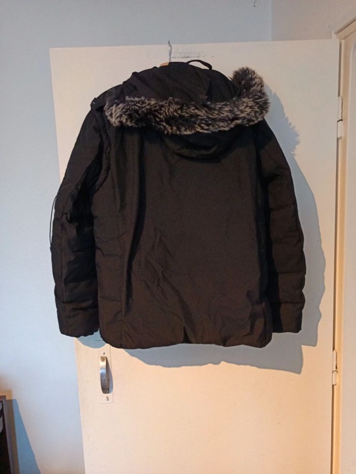 Manteau noir - photo numéro 2