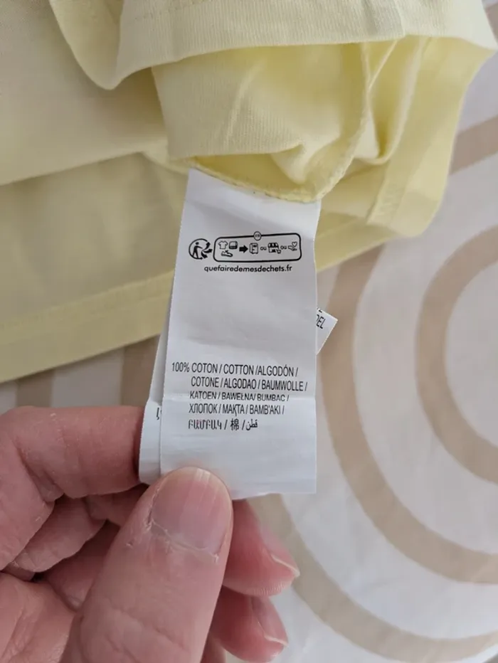 T-shirt jaune motif Poulpe Skateur - Kiabi - 6 ans (114-119cm) - photo numéro 4