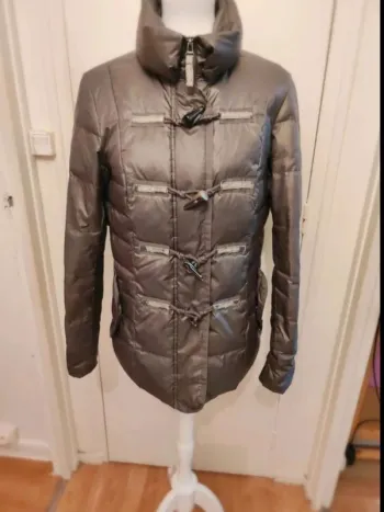 Veste matelassée taille 38 gris cintrée Yessica