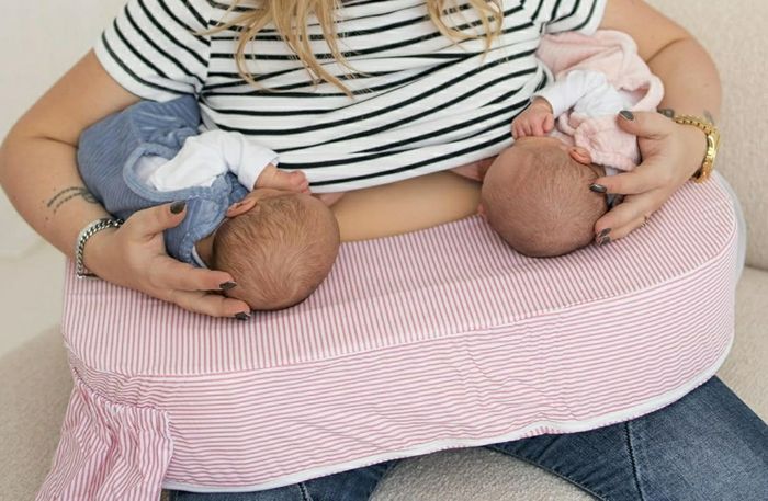 Coussin allaitement jumeaux my brest friend - photo numéro 3