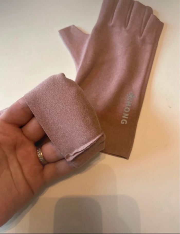 Mitaines chaudes NEUVES pour femme couleur rose - photo numéro 6