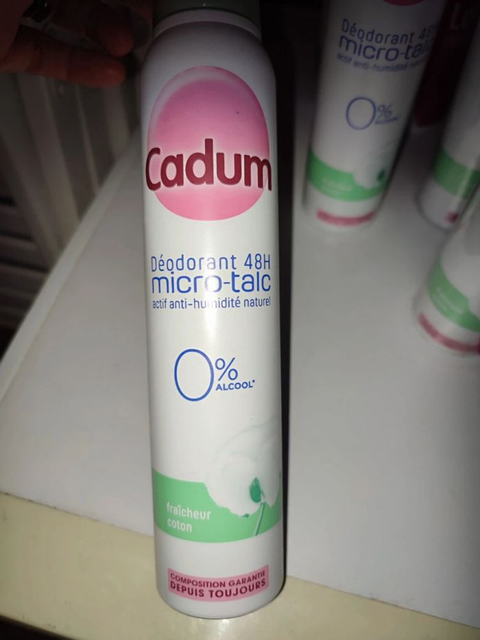 Lot de 14 déodorants Cadum micro talc 0% fraîcheur coton - photo numéro 2