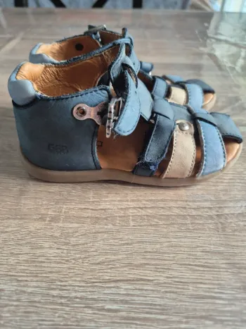 Sandales GBB 23