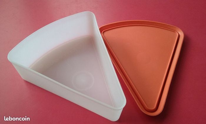 Boîte de conservation triangle Tupperware - photo numéro 2