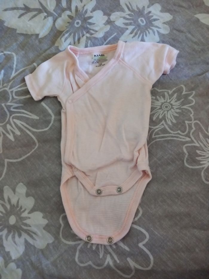 4 bodies manche courte - photo numéro 4