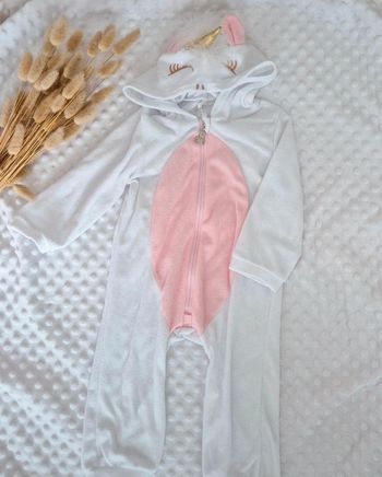 Combinaison- surpyjama licorne 12 mois