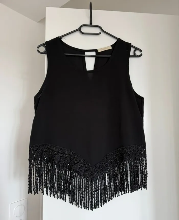 Joli débardeur froufrou S/M