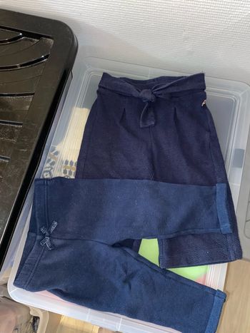 Lot deux pantalons 18 mois