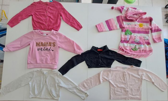 Lot de 6 gilets-pulls fille 3 ans BE - photo numéro 2