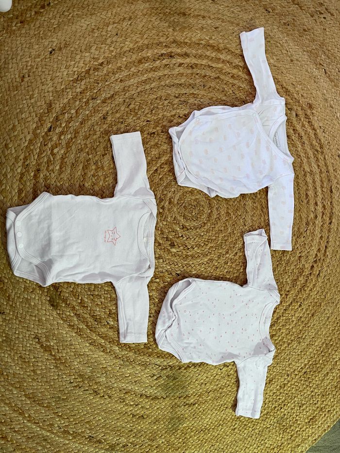 Lot de 3 bodies 1 mois