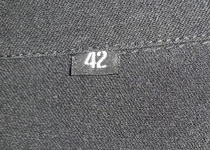 Robe noire - photo numéro 3