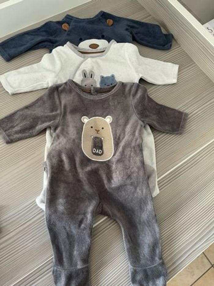 Pyjamas - photo numéro 2