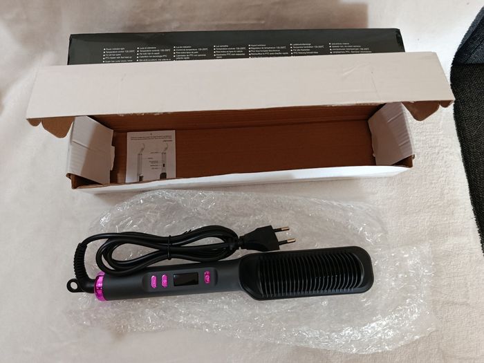 A saisir , brosse lissante neuve ! ( bien lire merci) - photo numéro 4