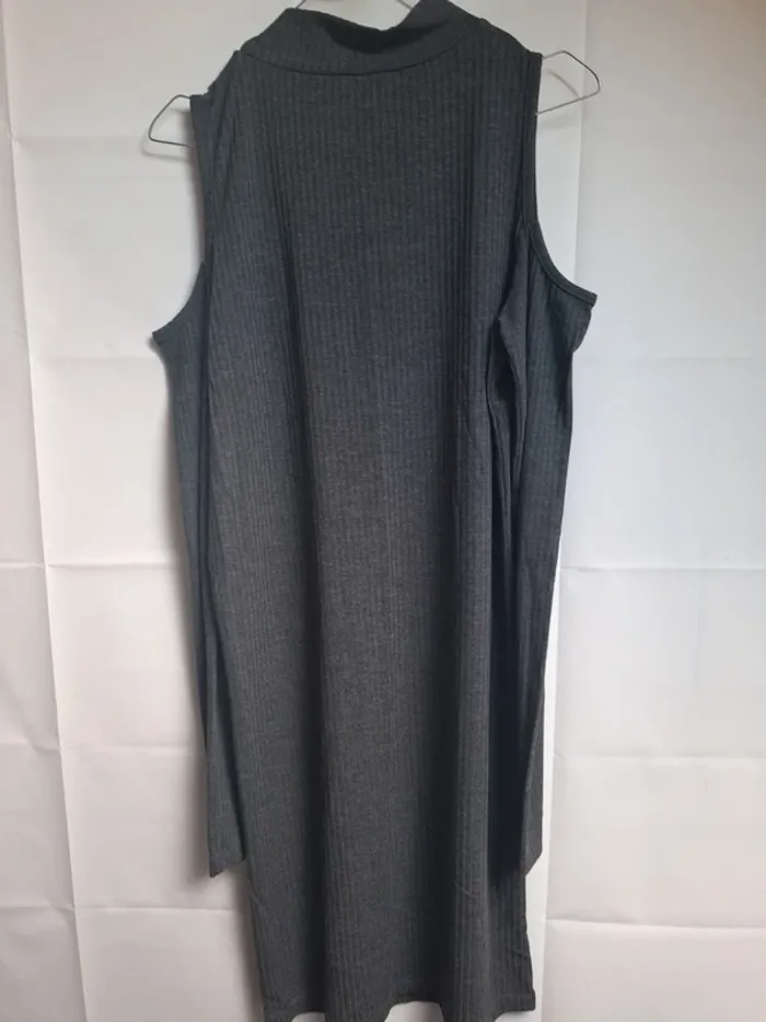 Robe taille 40 - photo numéro 2