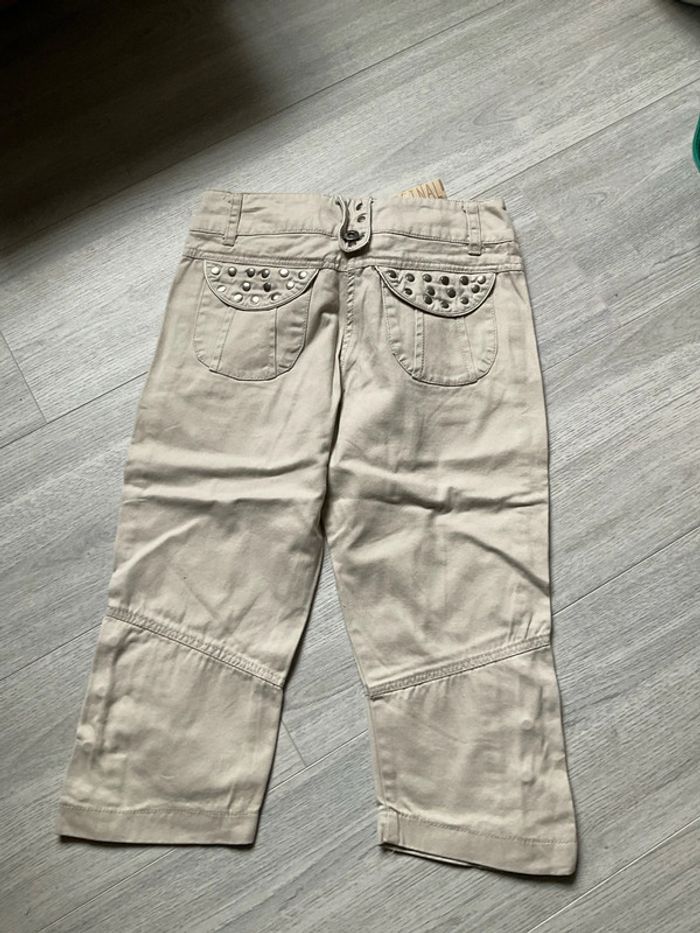 Pantacourt et veste beige clouté 10 ans (2 pièces)NEUF  n°27 - photo numéro 5