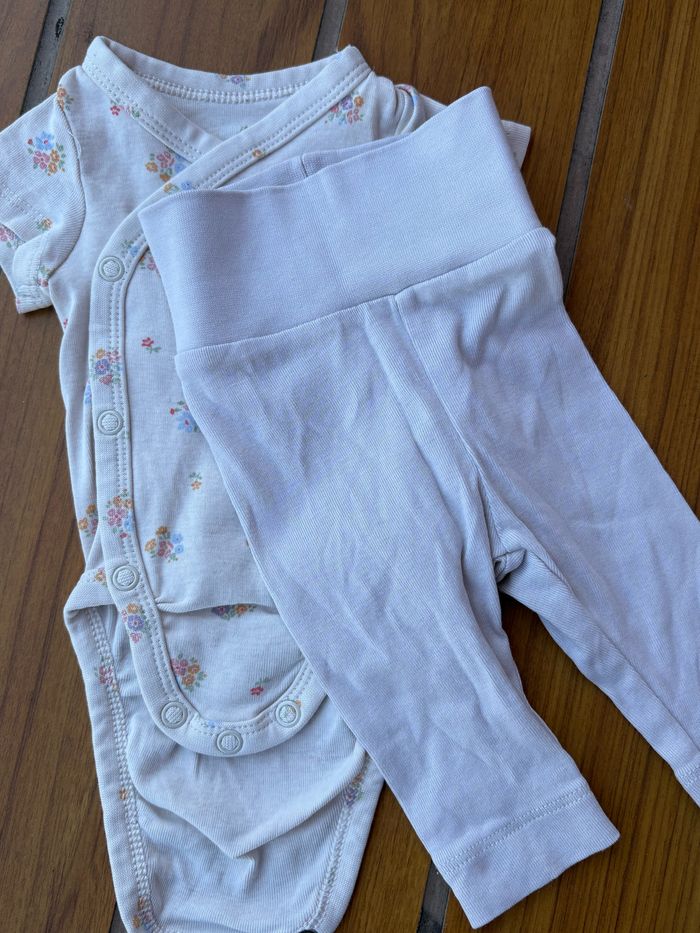 Ensemble body + pantalon taille 1 mois- H&M - photo numéro 5