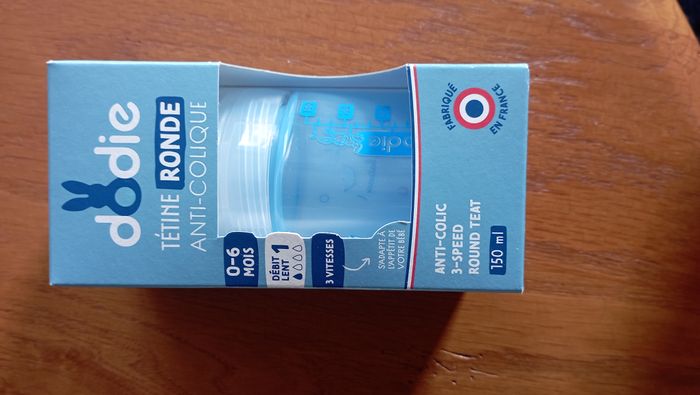 2 Biberons Neufs Dodie en plastique Anti-colique 150 ml - photo numéro 2
