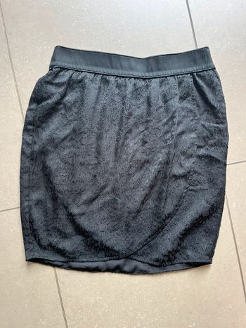 Jupe noire satinée Ikks S