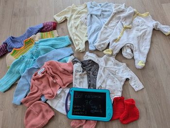 Vêtements de naissance 