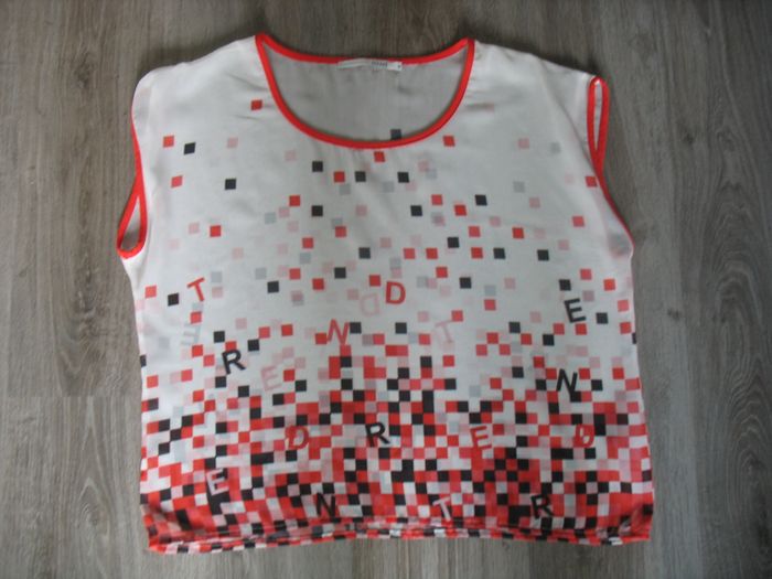 ENSEMBLE 2 PCS ROUGE ET BLANC "TREND BY MISS CAPTAIN" - TAILLE 44 - n°06 - photo numéro 6