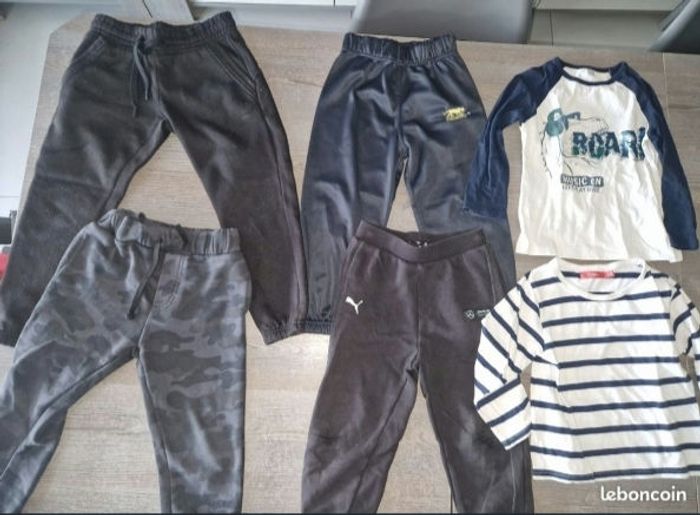 Lot vêtements garçon 4-5ans