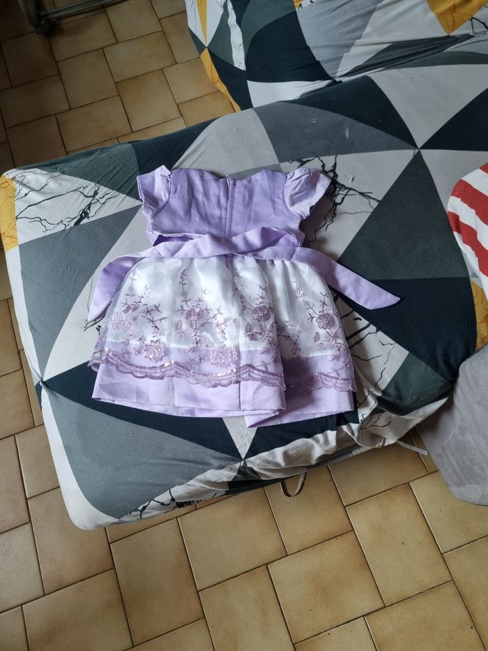 Robe pour petite filles en 1 an (80) - photo numéro 2