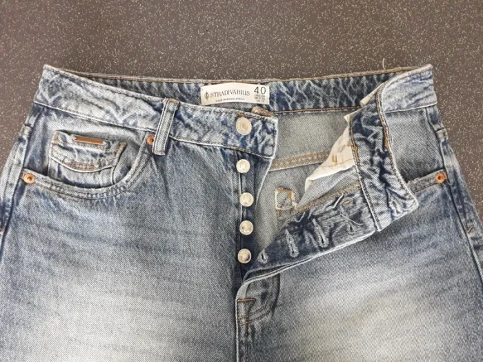 Jean regular Stradivarius - photo numéro 3