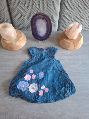 superbe Robe orchestra 3 mois