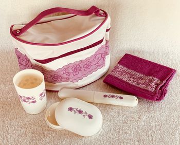 Ensemble Vanity 5 pièces Damart beige/violet