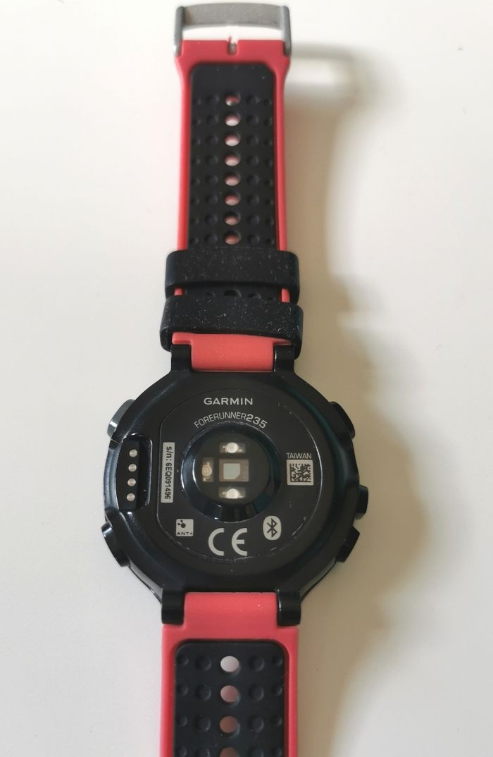 Montre Garmin forerunner 235 - photo numéro 2