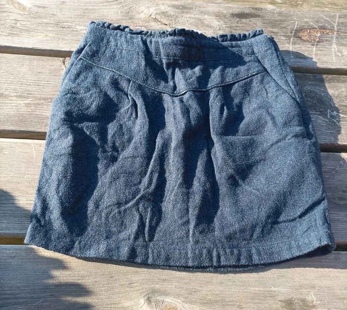 Petite jupe en feutrine