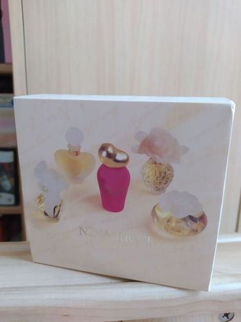 Coffret Miniatures de parfum Nina Ricci