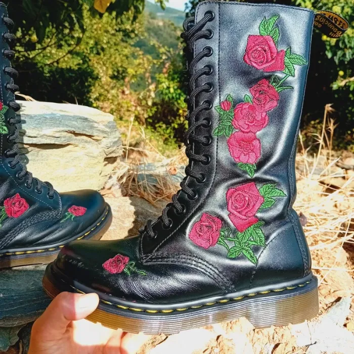Dr. Martens 1914 Vonda roses brodées 36 - photo numéro 5