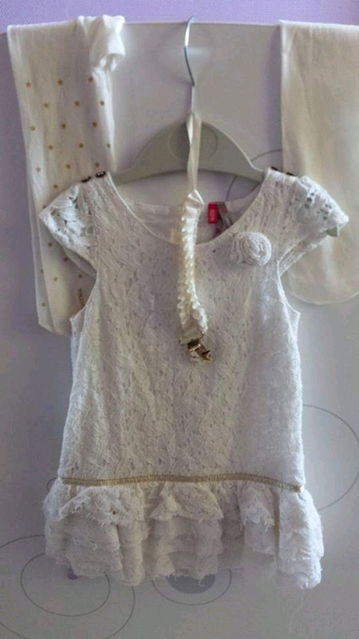 Robe de baptême 23 mois + collants + attache tétine spéciale cérémonie - photo numéro 4