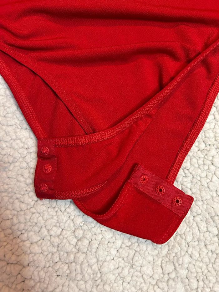 Body rouge - photo numéro 2